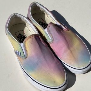 VANS Classic Slip On AURA SHIFT Rainbow Unisex Canvas Shoes Men's 4.5  Women's 7